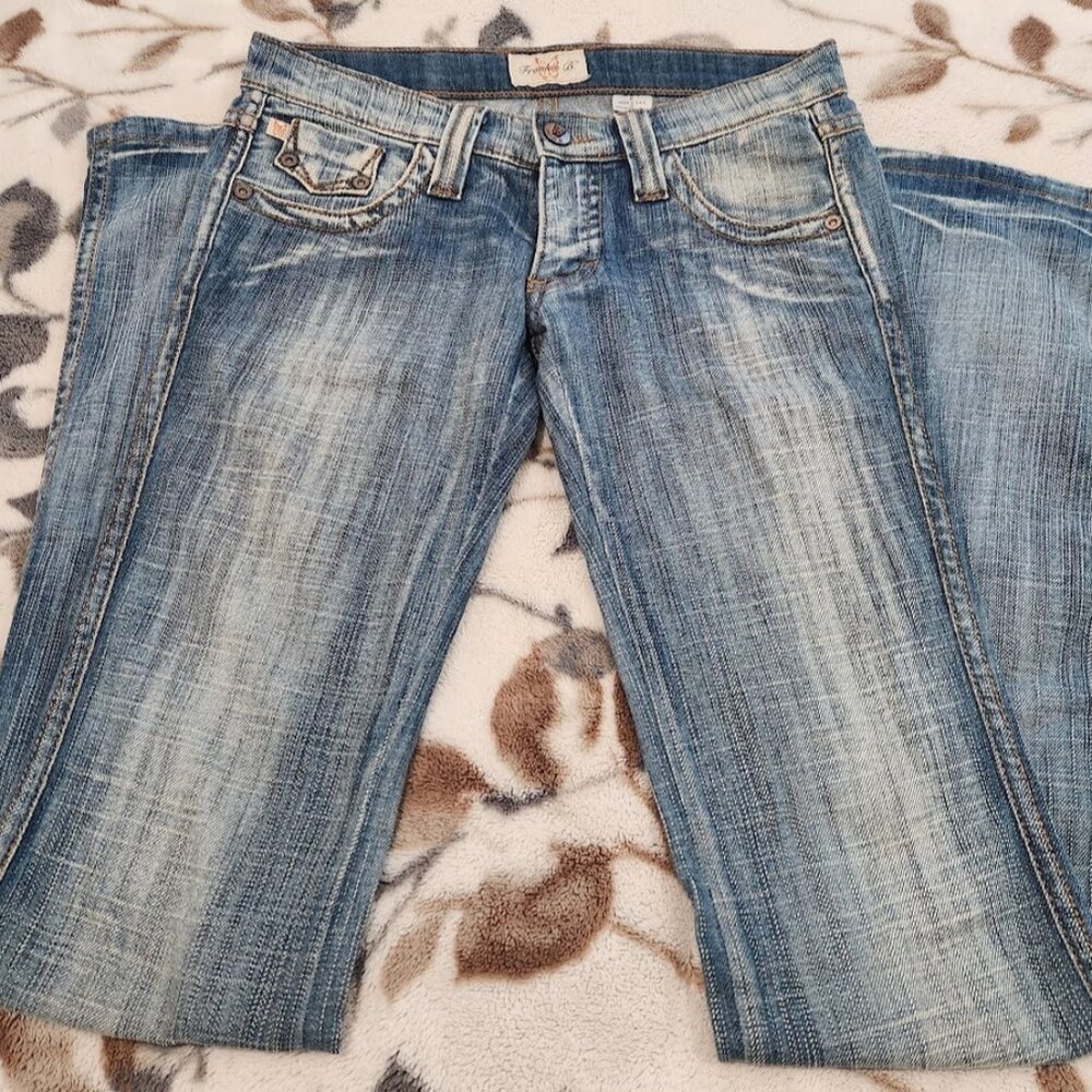 Vintage Frankie B Jeans with Butterfly Embroidered Pockets in Size 0